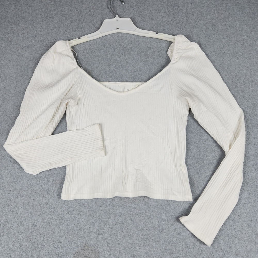 H&M Top Womens Medium White Fitted Ribbed Long Sleeve Slim Fit Sweetheart Neck
